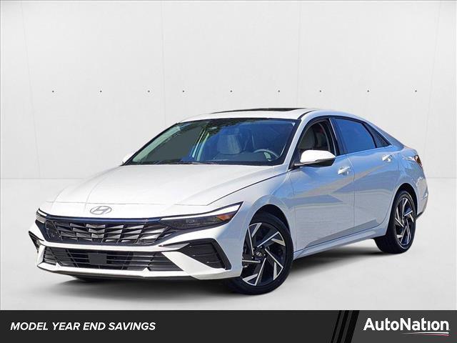 2025 Hyundai Elantra Limited's photo