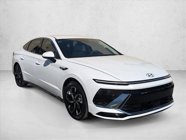2024 Hyundai Sonata SEL photo 3