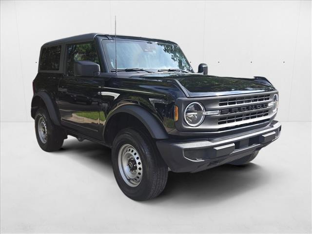 2022 Ford Bronco Base photo 2