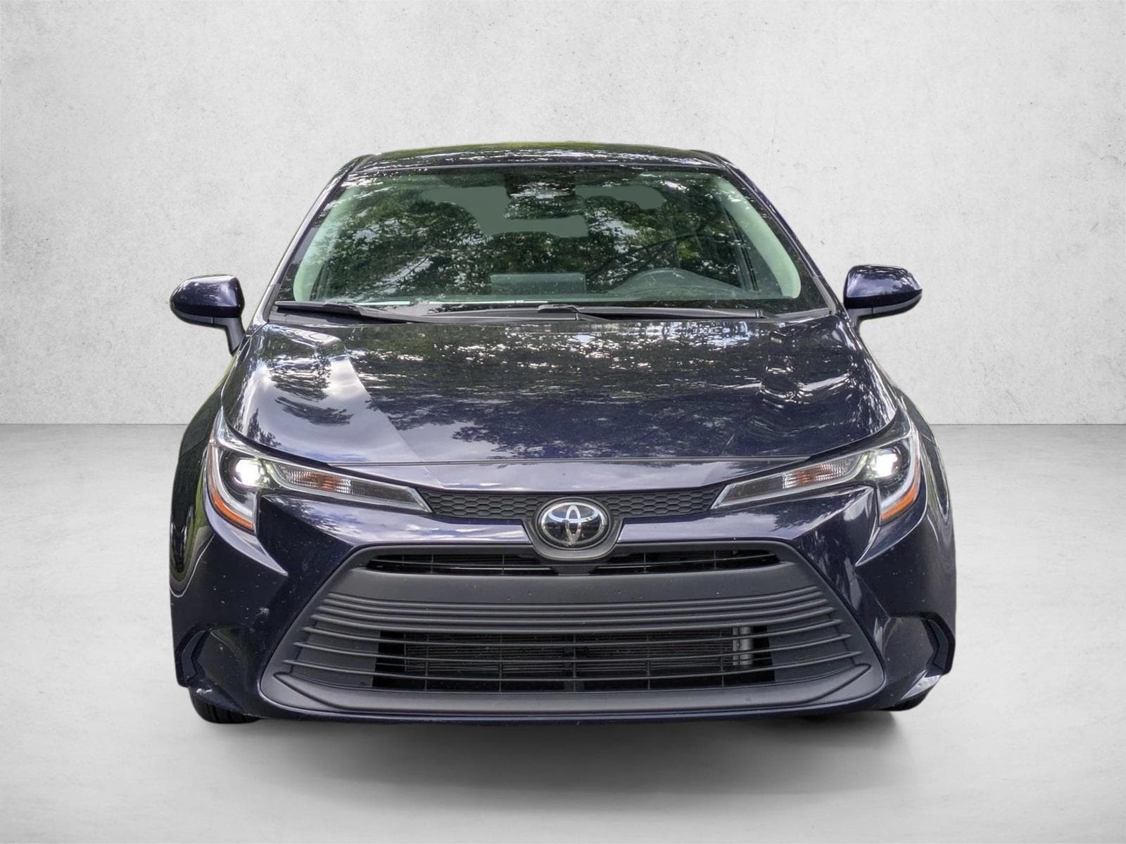 2025 Toyota Corolla LE - Photo 2