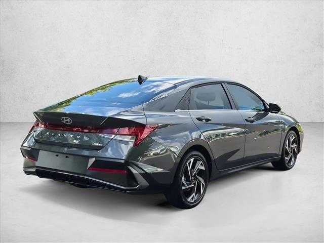 New 2026 Hyundai Elantra Limited 4dr Car