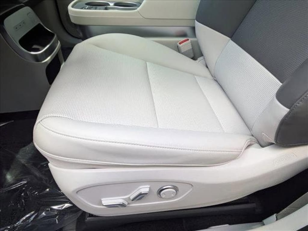 New 2026 Hyundai IONIQ 9 SEL Sport Utility