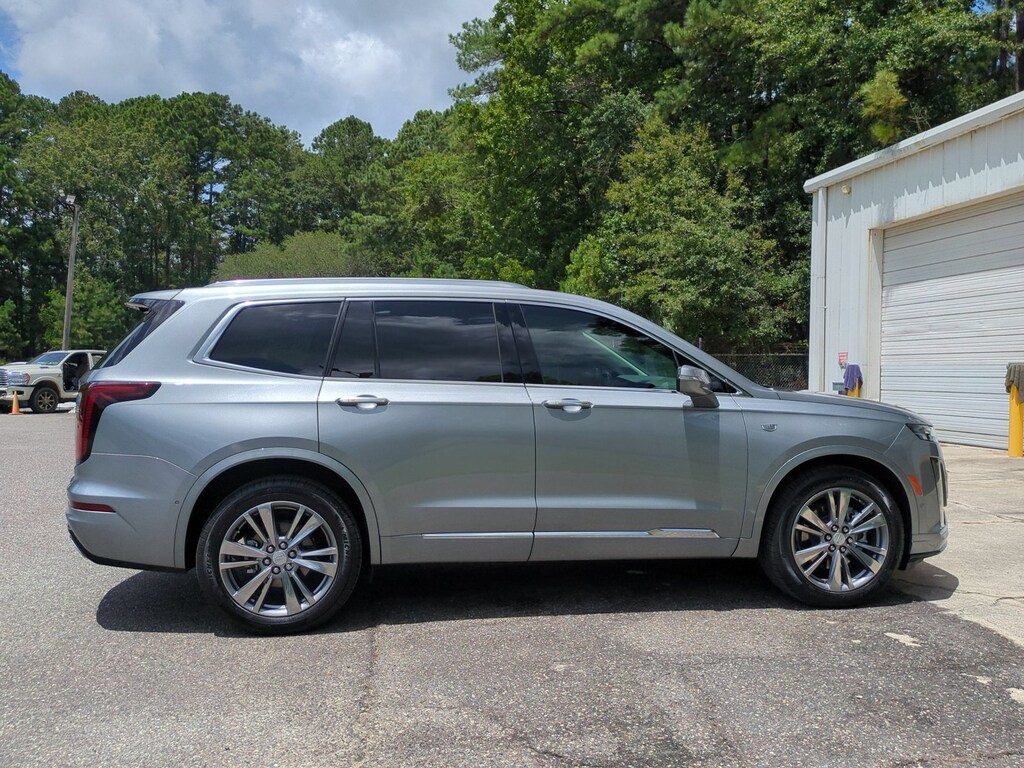 Used 2025 Cadillac XT6 FWD Premium Luxury Sport Utility