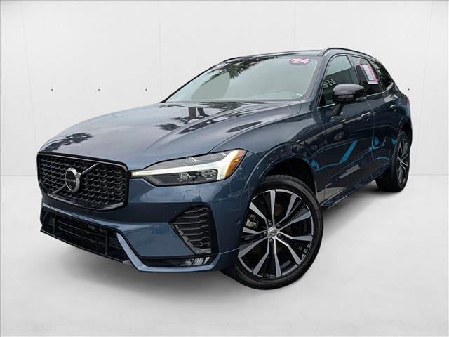 2024 Volvo XC60 Plus photo 2