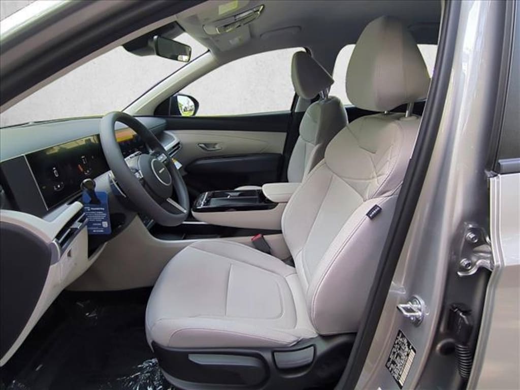 New 2026 Hyundai Tucson Hybrid SE Sport Utility