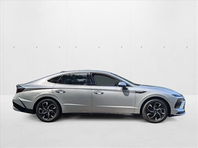 2024 Hyundai Sonata SEL photo 4
