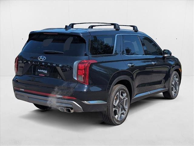 2024 Hyundai Palisade Limited photo 2