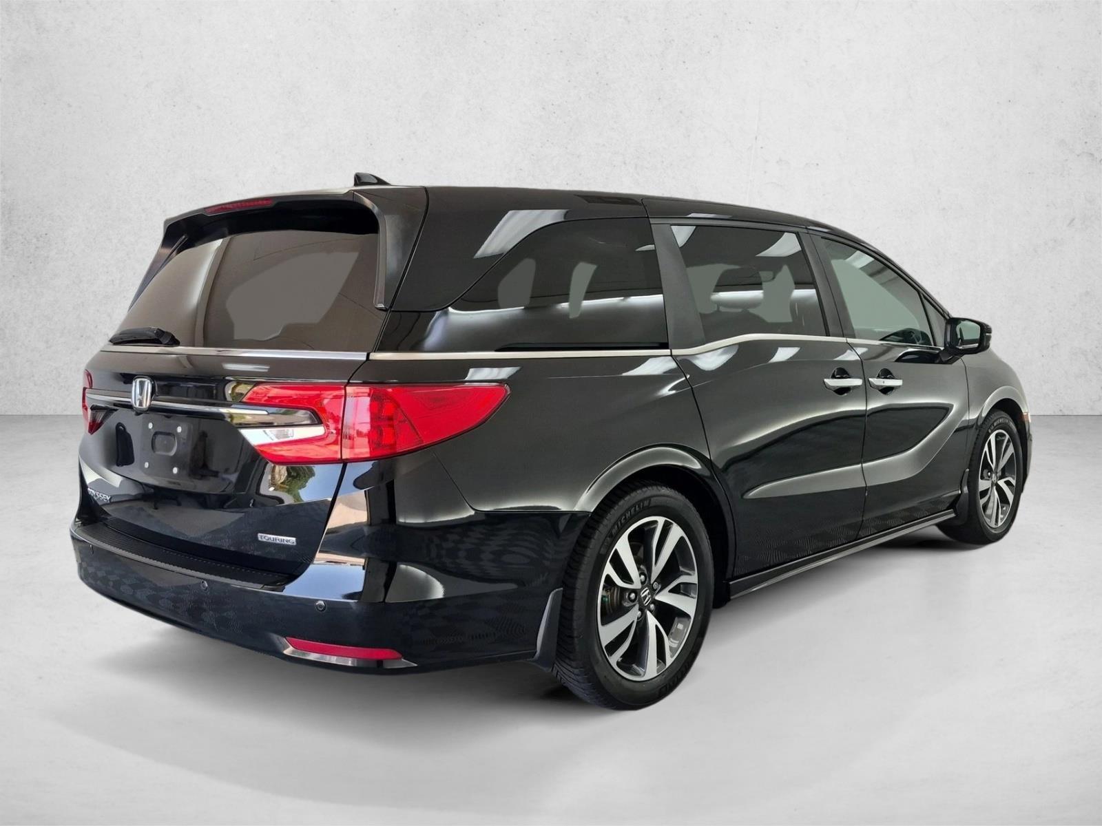 2021 Honda Odyssey Touring - Photo 5