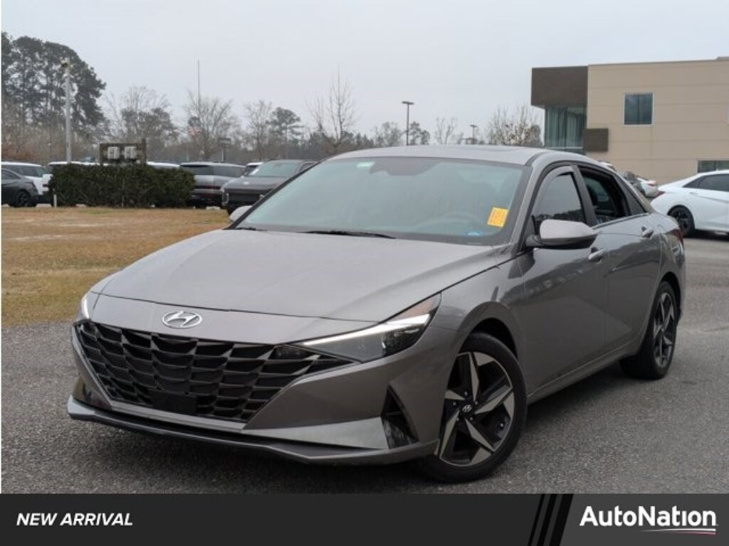 Used 2023 Hyundai Elantra Limited 4dr Car