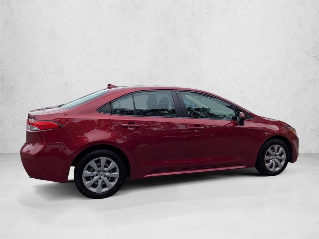 Used 2022 Toyota Corolla LE 4dr Car