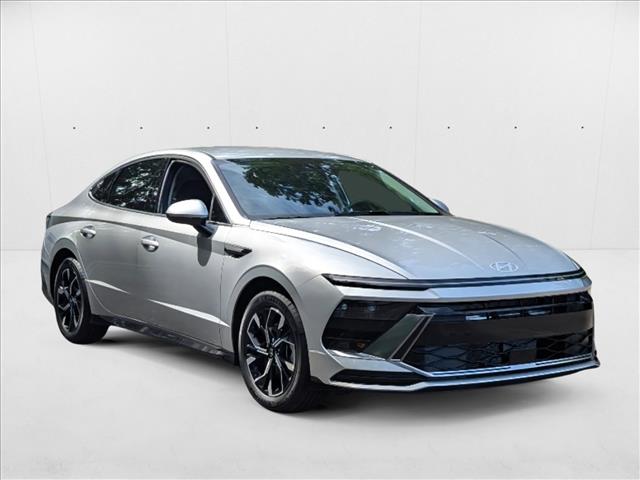 2024 Hyundai Sonata SEL photo 3