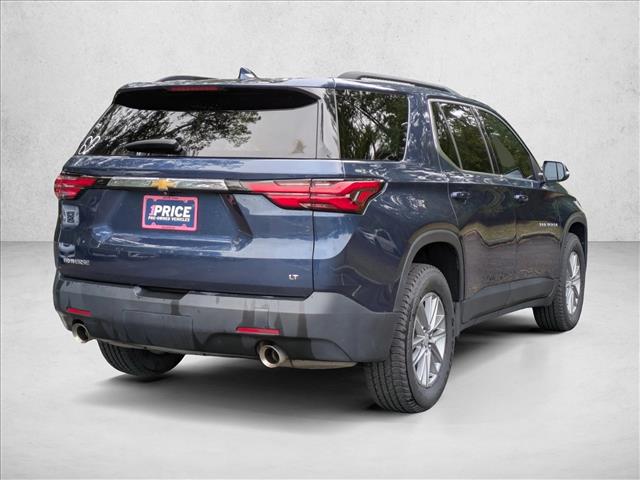 2023 Chevrolet Traverse Cloth photo 2
