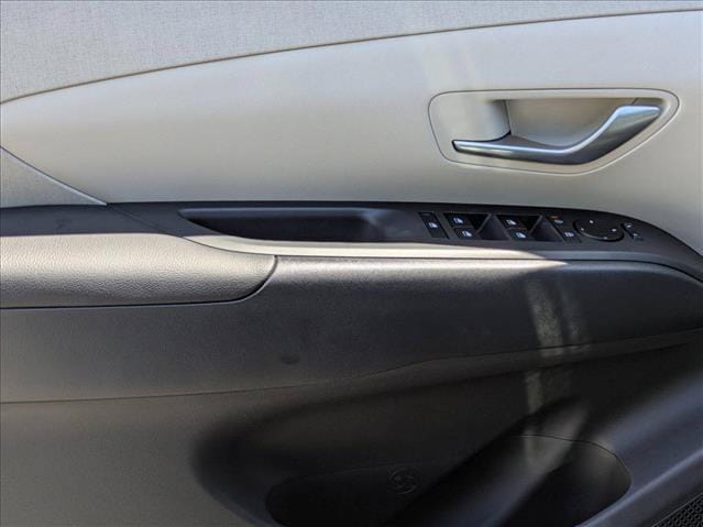 2025 Hyundai Tucson SEL Convenience - Photo 16