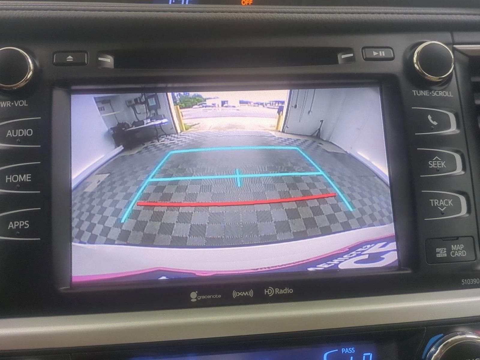 2019 Toyota Highlander XLE - Photo 14