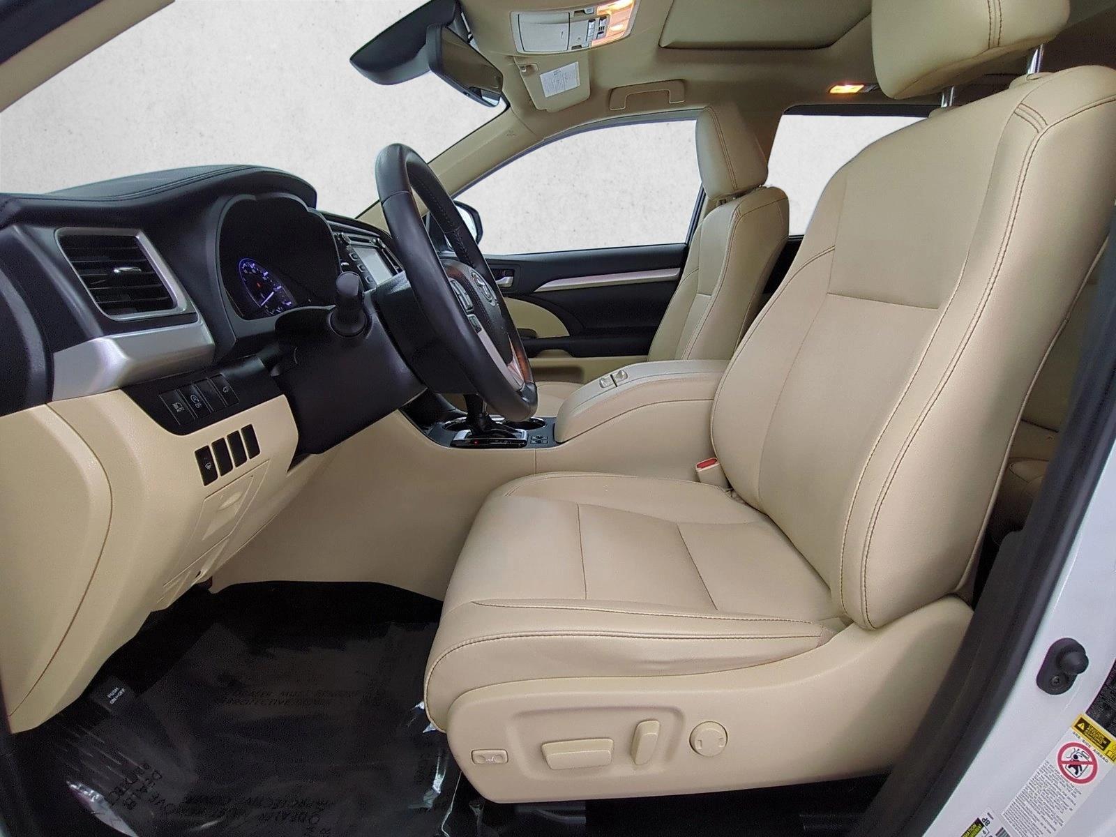 2019 Toyota Highlander XLE - Photo 17
