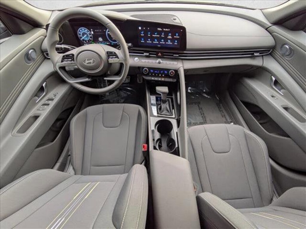 New 2026 Hyundai Elantra Hybrid SEL Sport 4dr Car