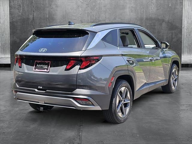 2025 Hyundai Tucson SEL photo 2