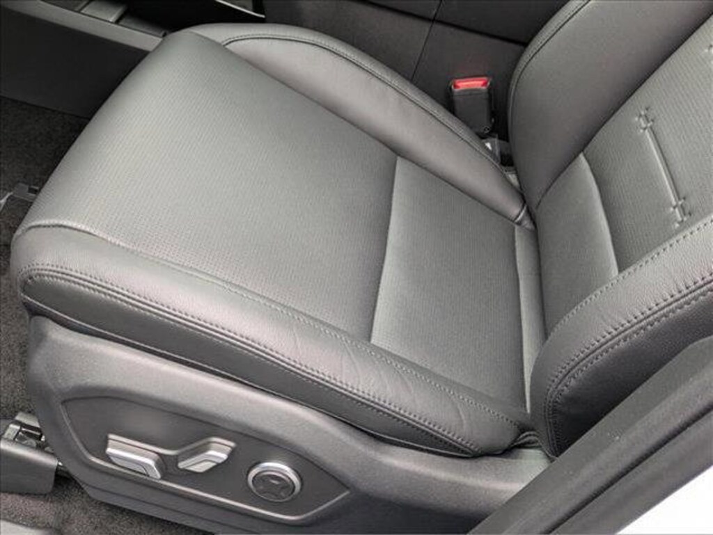 New 2025 Hyundai Santa Fe Hybrid Limited Sport Utility