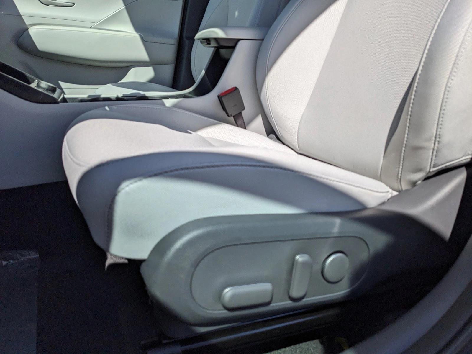 2024 Hyundai Kona SEL photo 4