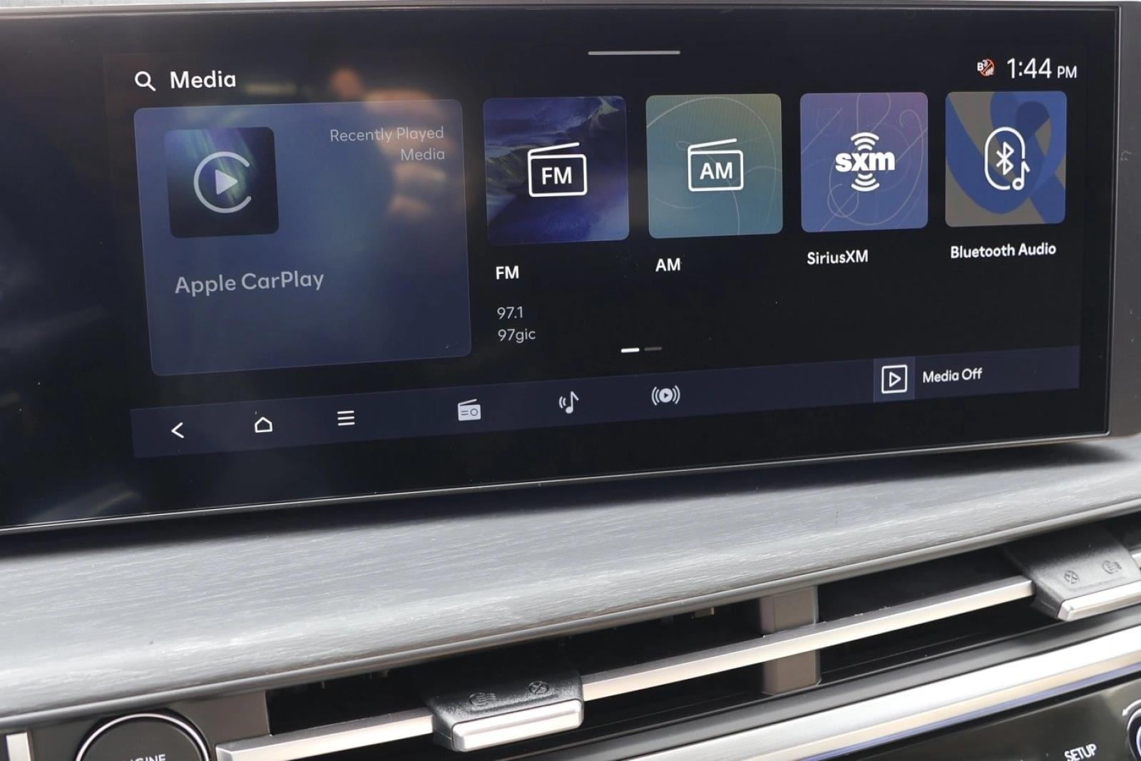 2026 Hyundai Santa Fe Limited - Photo 17