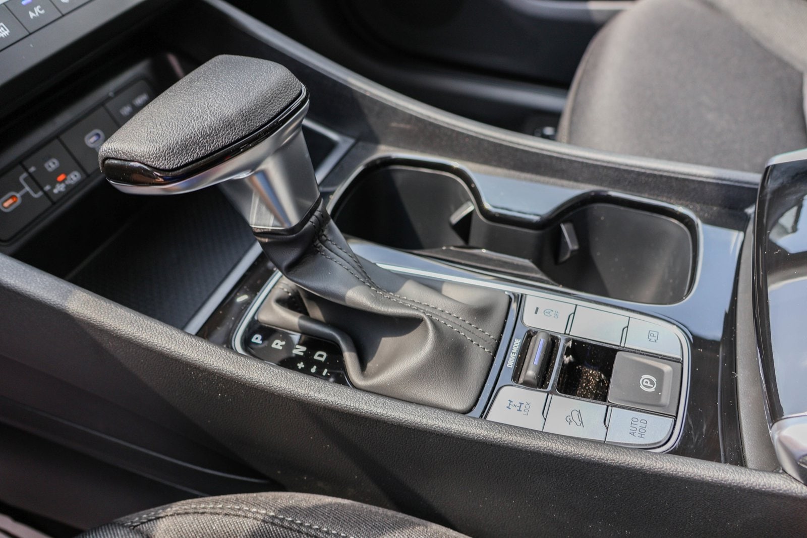 2025 HYUNDAI TUCSON - Image 21