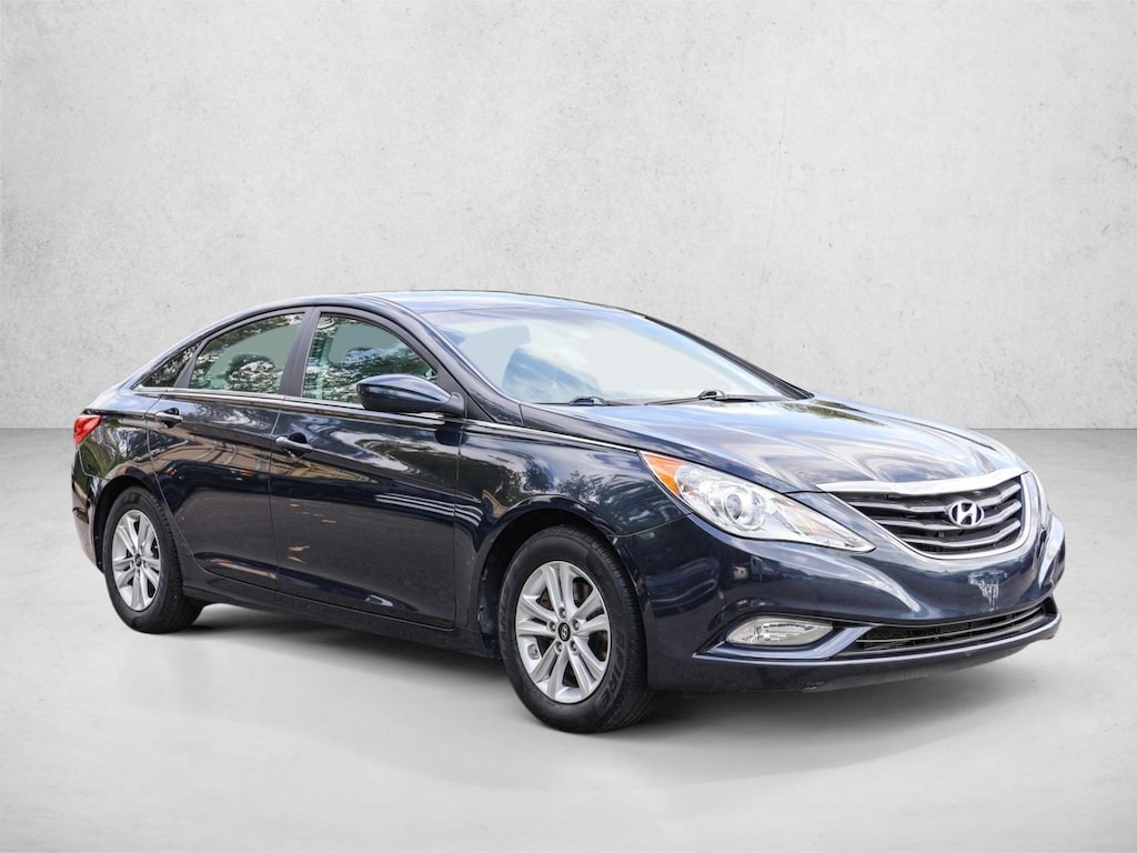 Used 2013 Hyundai Sonata GLS 4dr Car