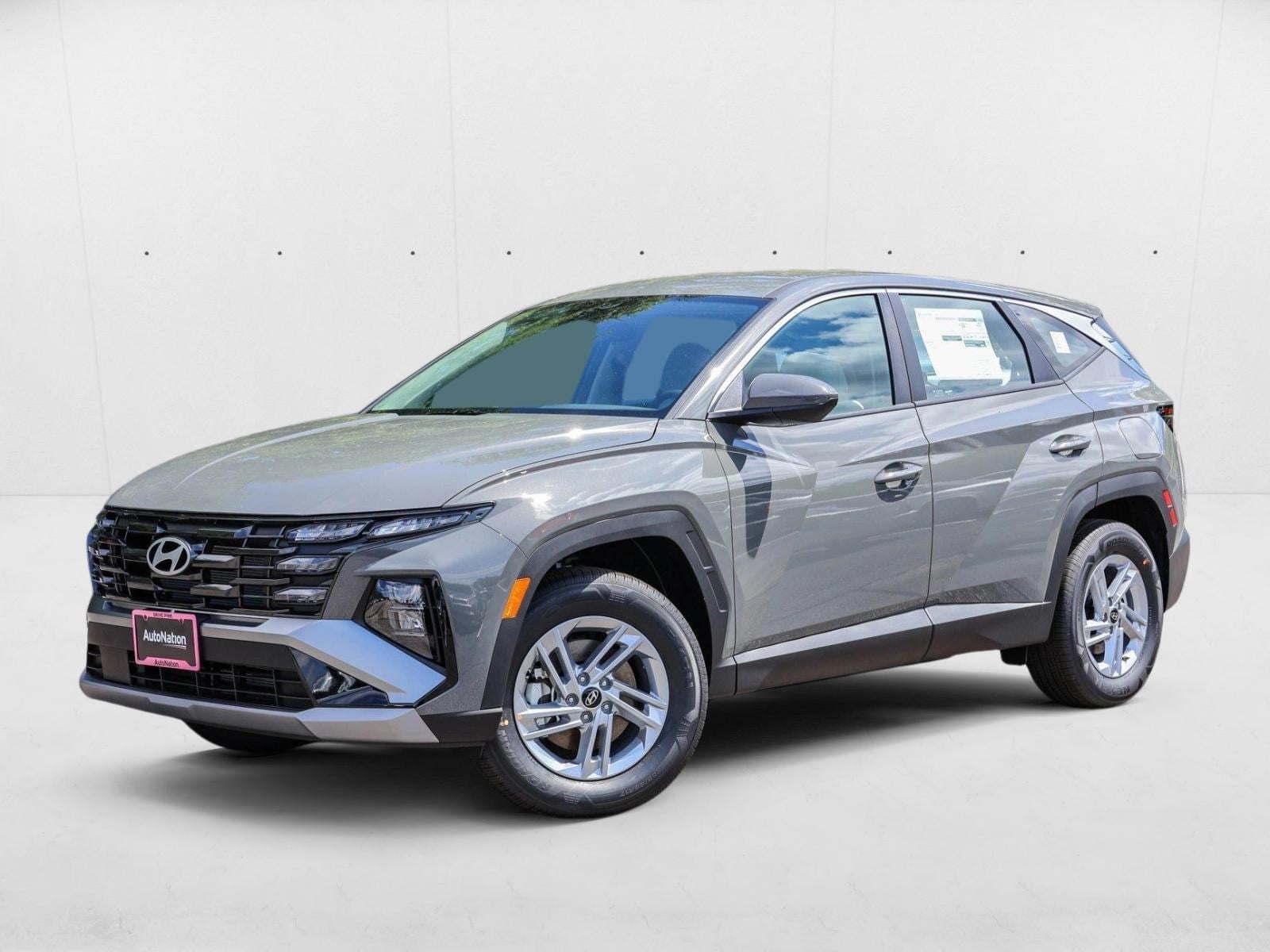 2025 Hyundai Tucson SE's photo