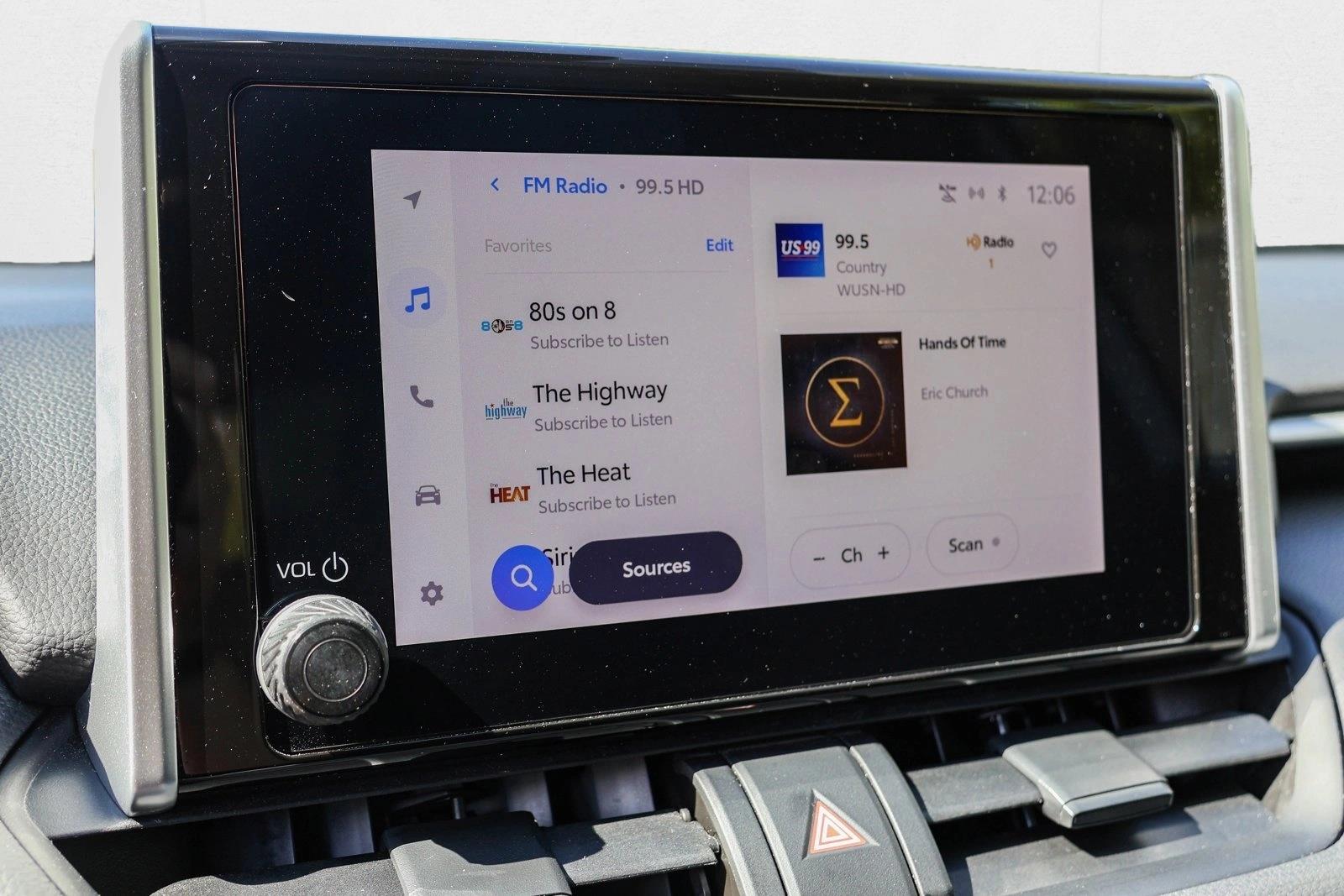 2023 TOYOTA RAV4 - Image 17