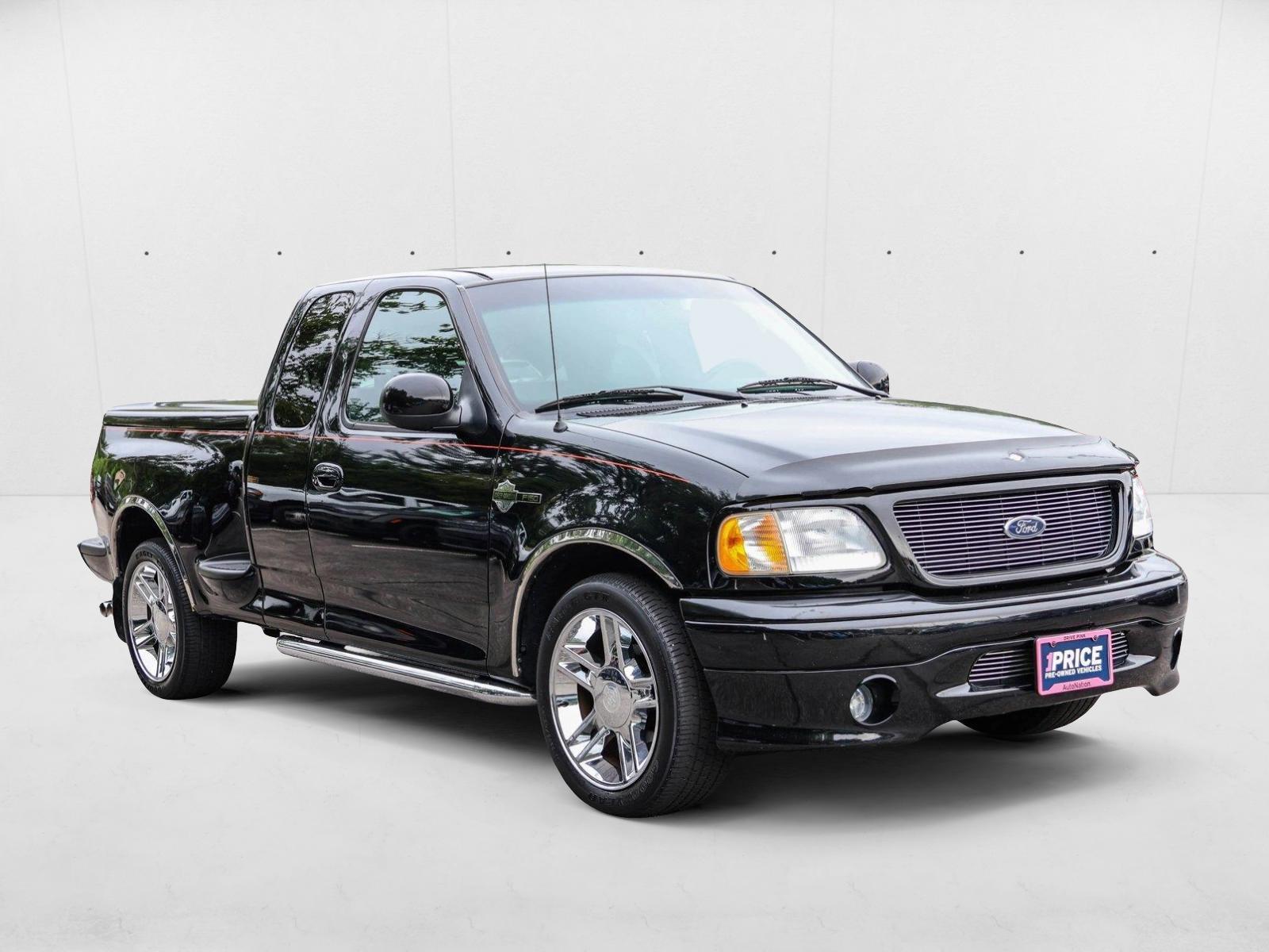 2000 Ford F-150 Harley-Davidson photo 3