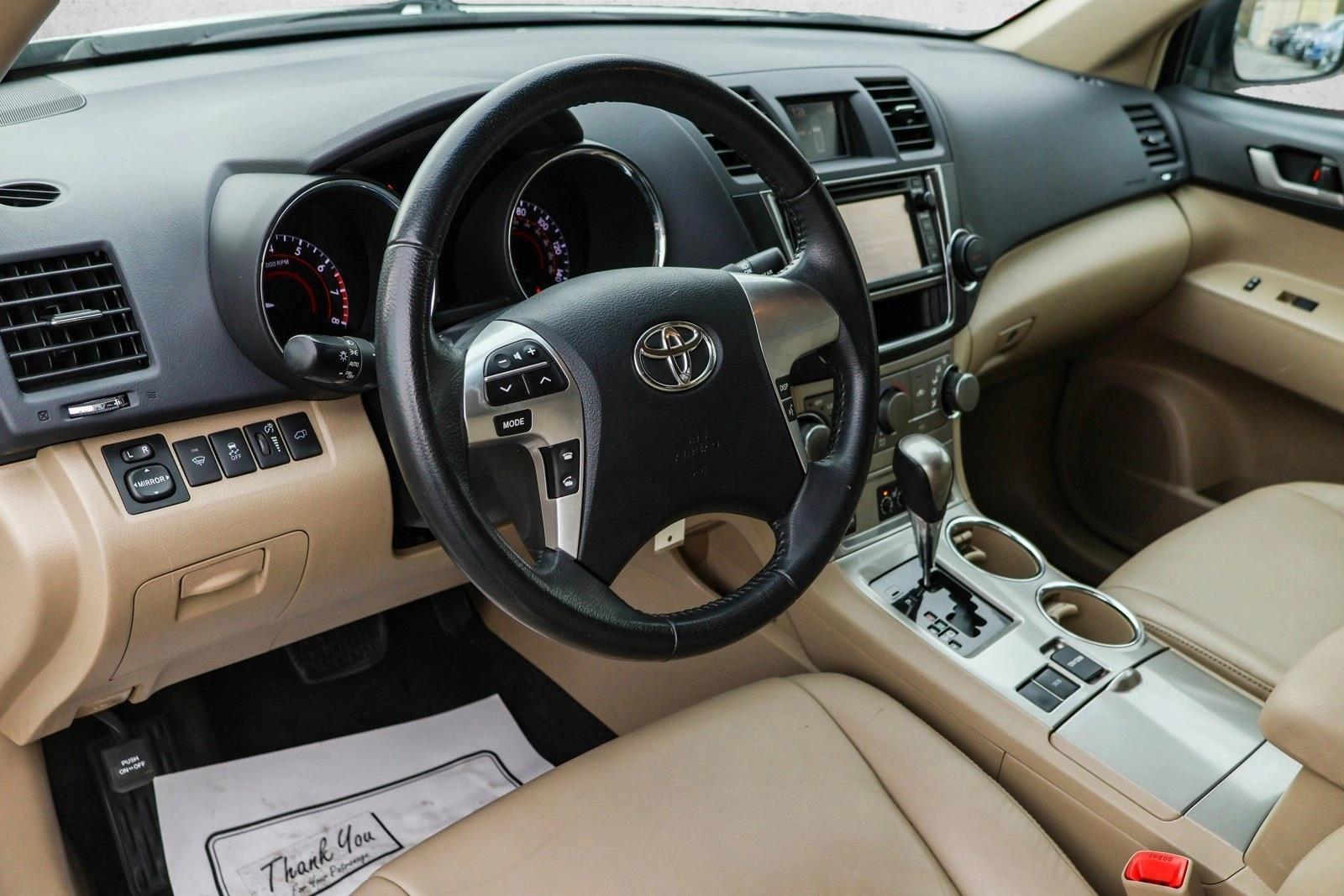 2013 TOYOTA HIGHLANDER - Image 10