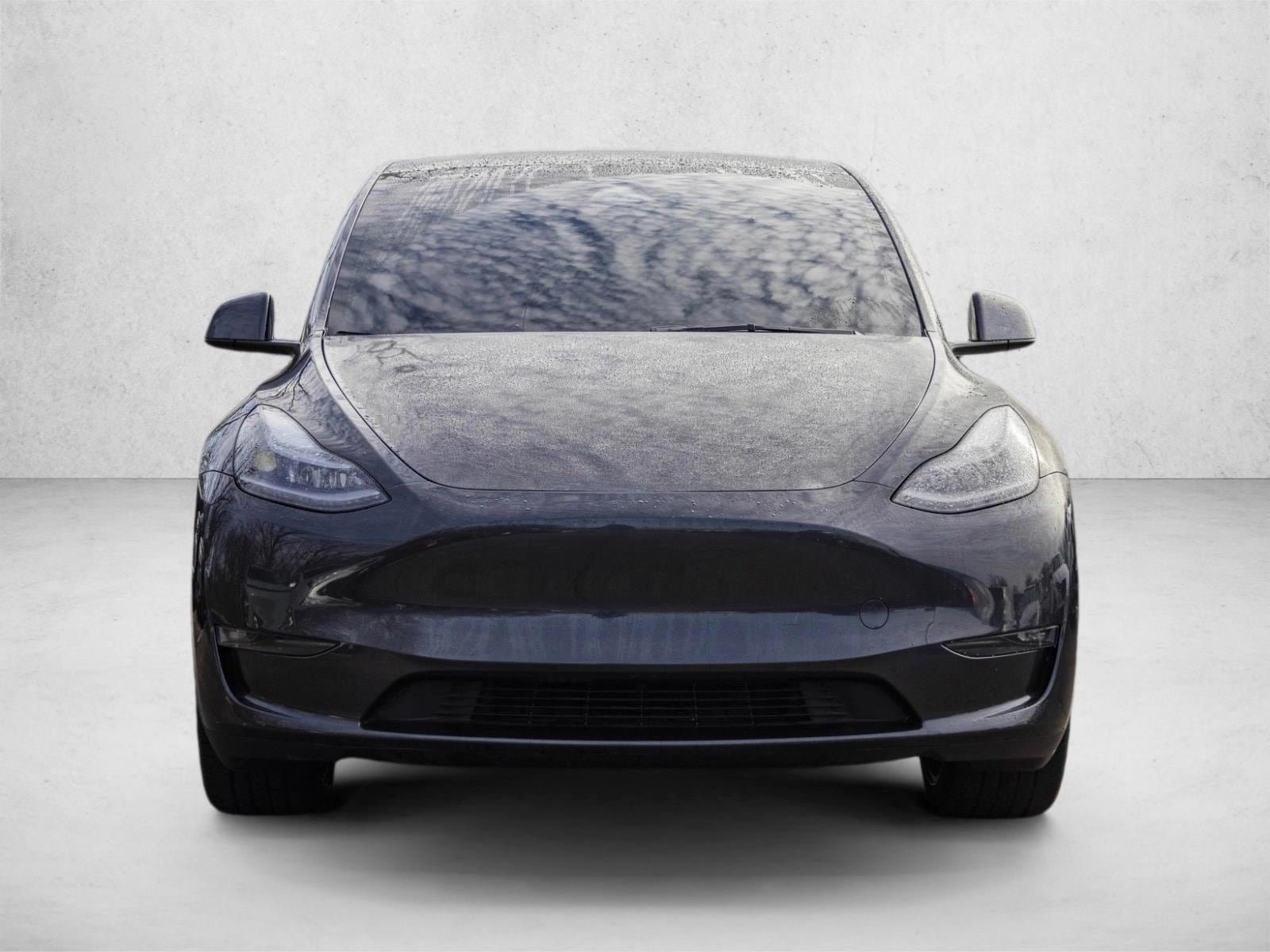 Used 2024 Tesla Model Y Long Range with VIN 7SAYGDEE2RA254091 for sale in Des Plaines, IL