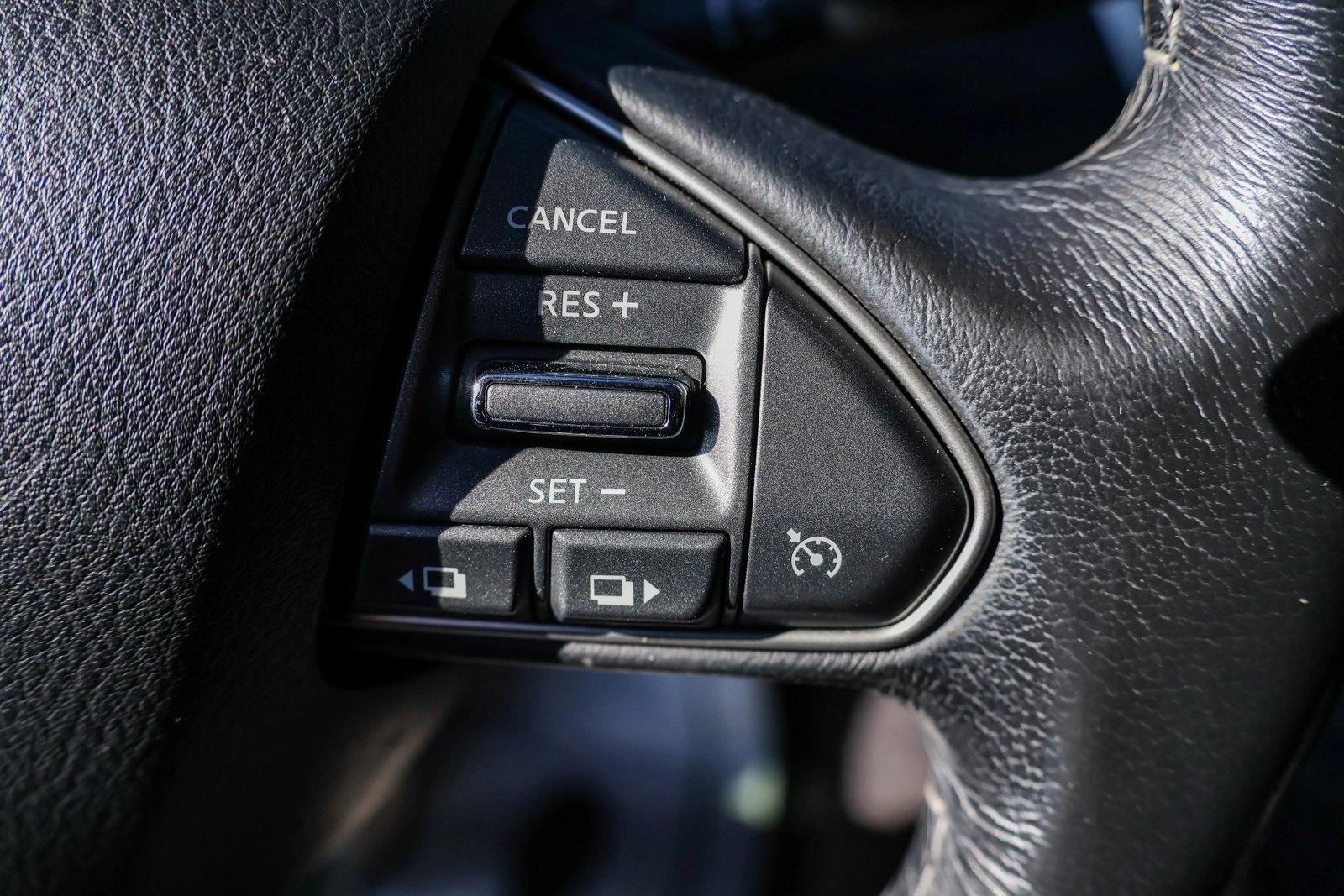 2017 INFINITI Q50 - Image 16