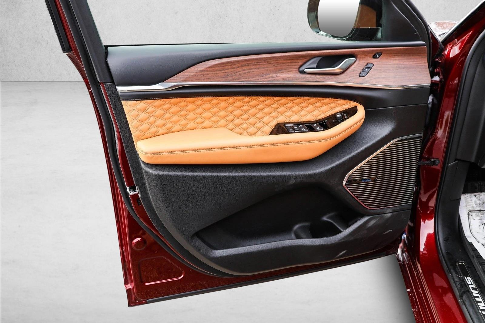 2023 JEEP GRAND CHEROKEE - Image 12