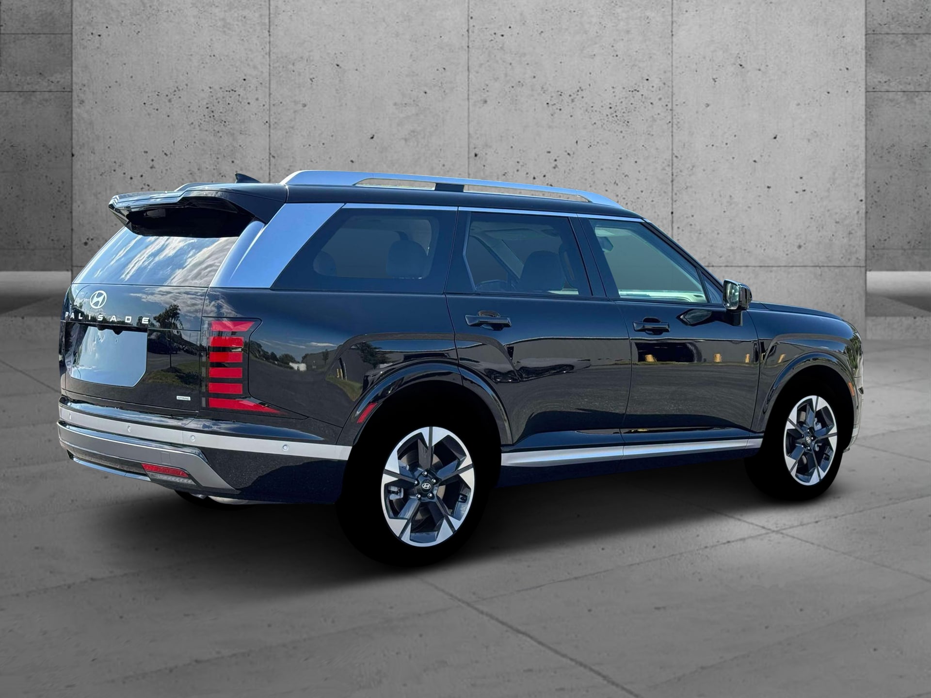 2026 Hyundai Palisade Limited - Photo 8