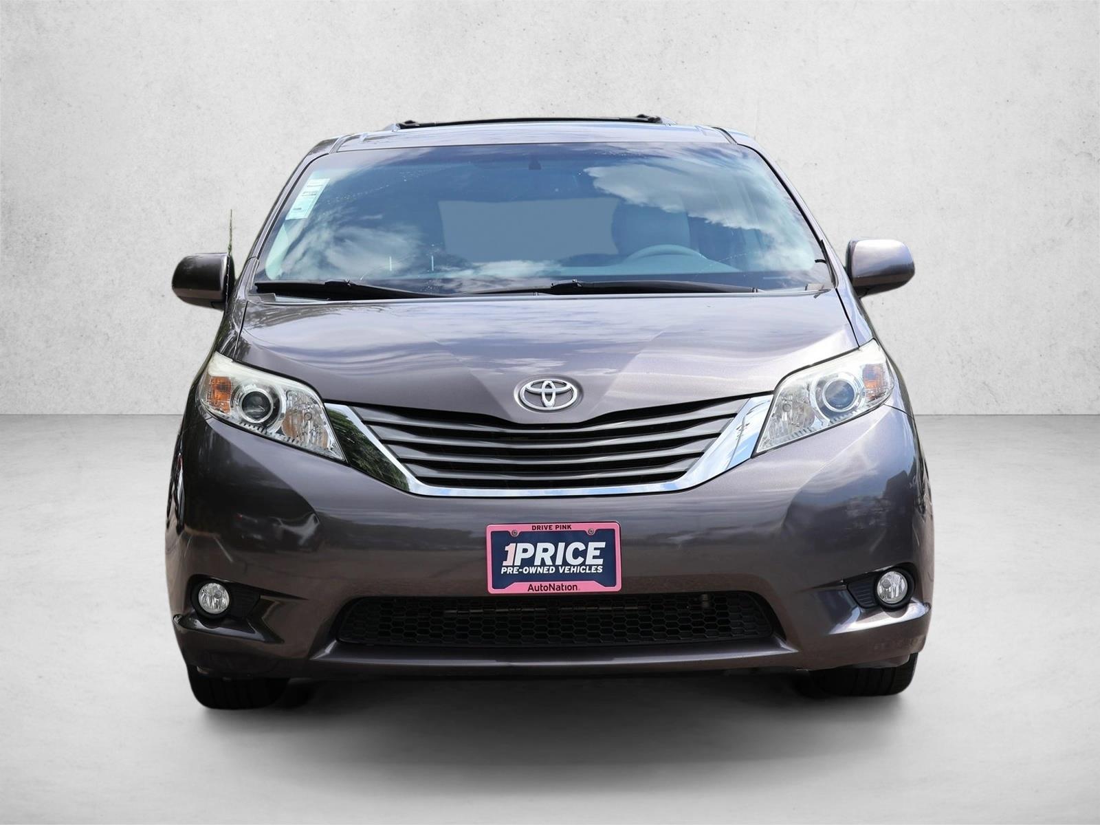 Used 2012 Toyota Sienna XLE with VIN 5TDYK3DC1CS279639 for sale in Des Plaines, IL
