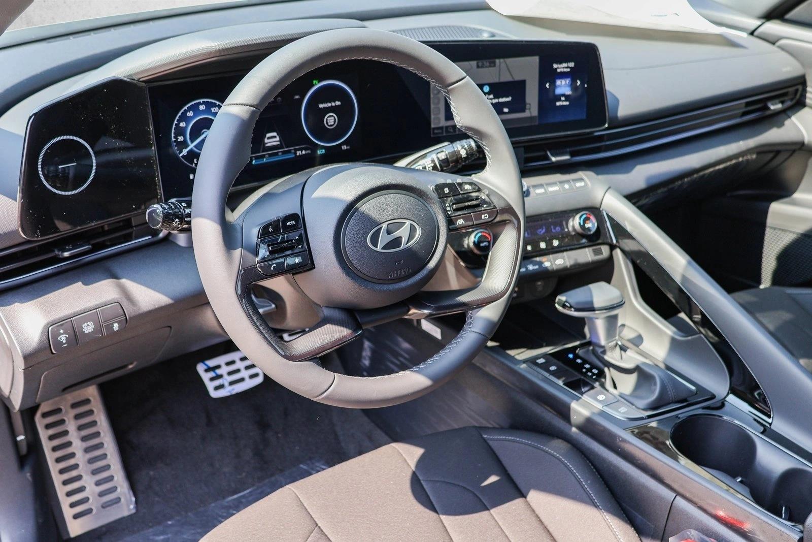 2025 Hyundai Elantra Blue - Photo 10