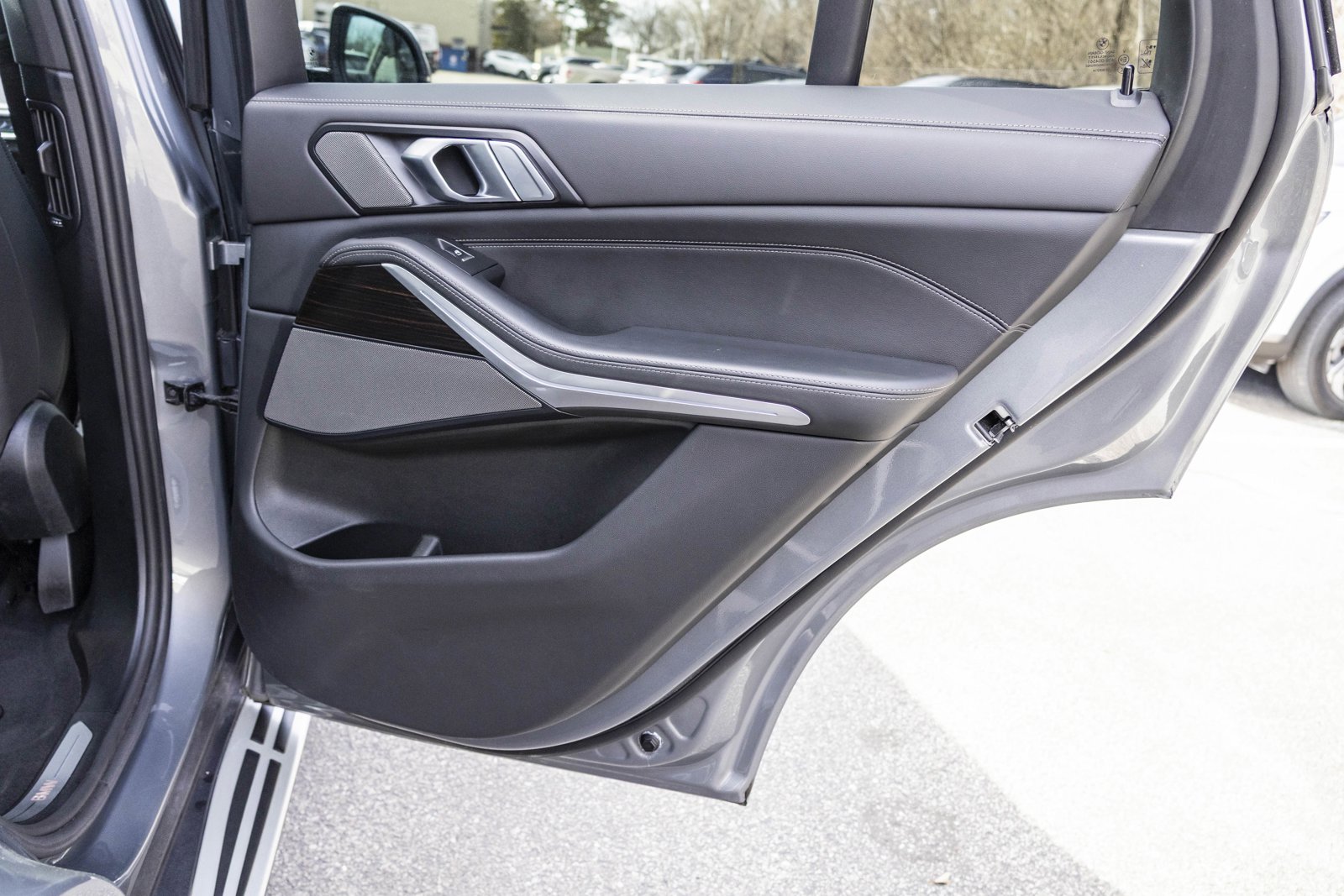 2025 BMW X5 - Image 28