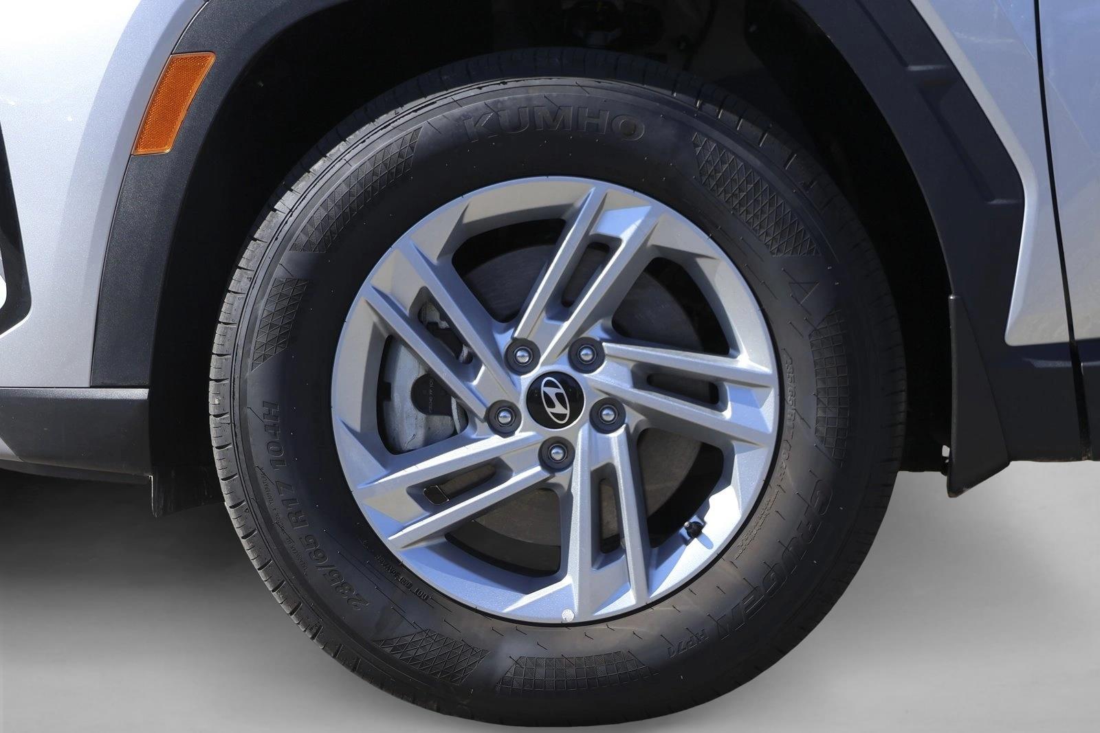 2026 Hyundai Tucson SE - Photo 9