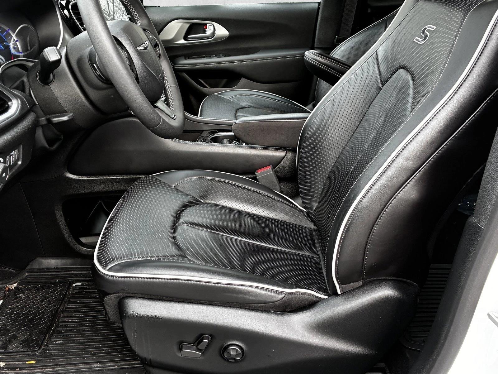 2024 CHRYSLER PACIFICA - Image 11