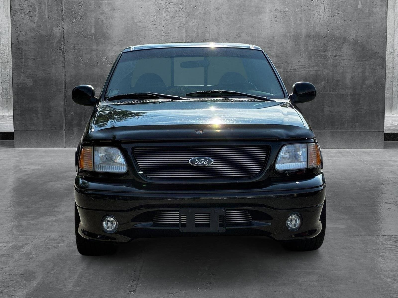 2000 Ford F-150 Harley-Davidson photo 2