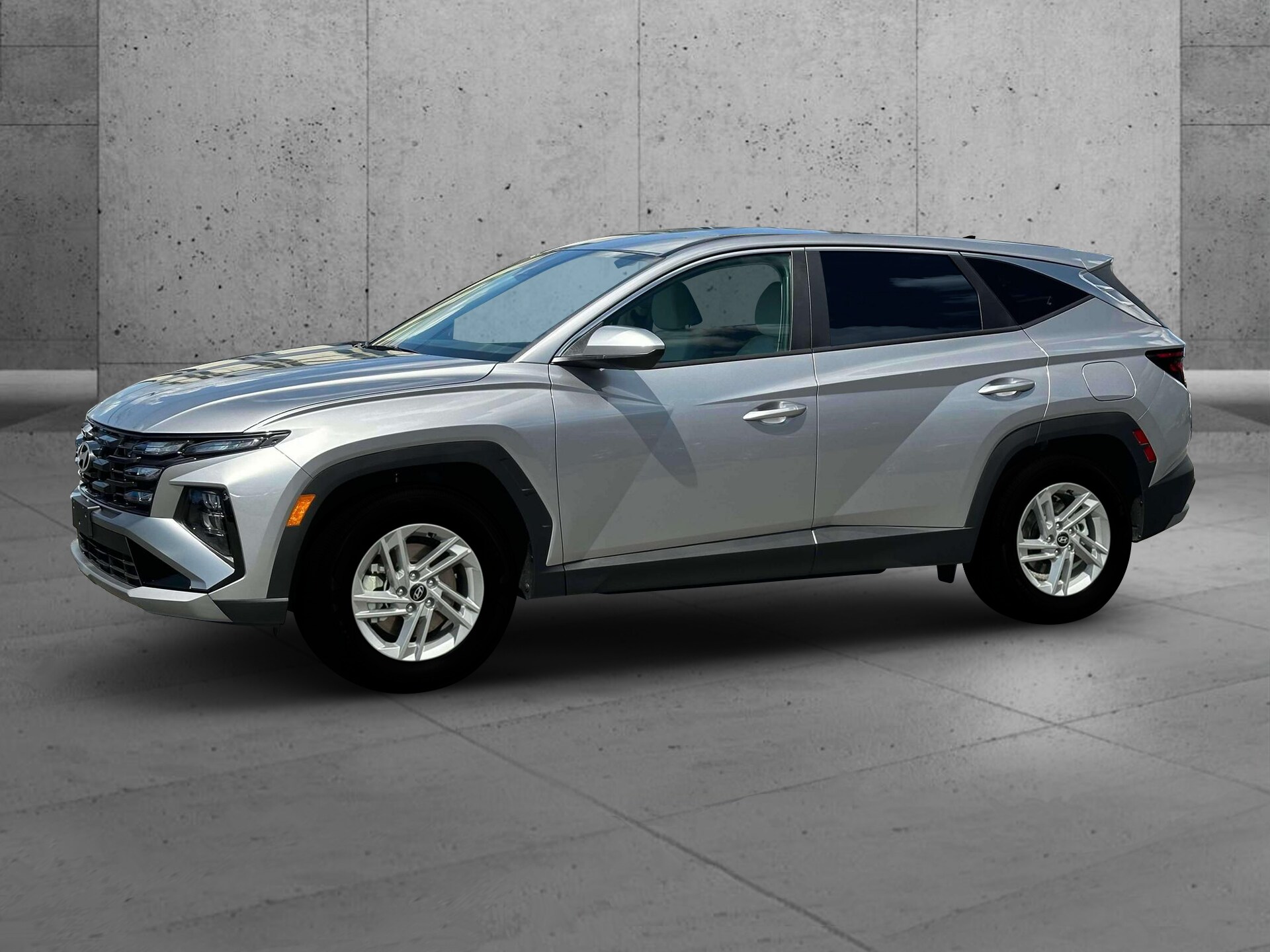 2025 Hyundai Tucson SE photo 2
