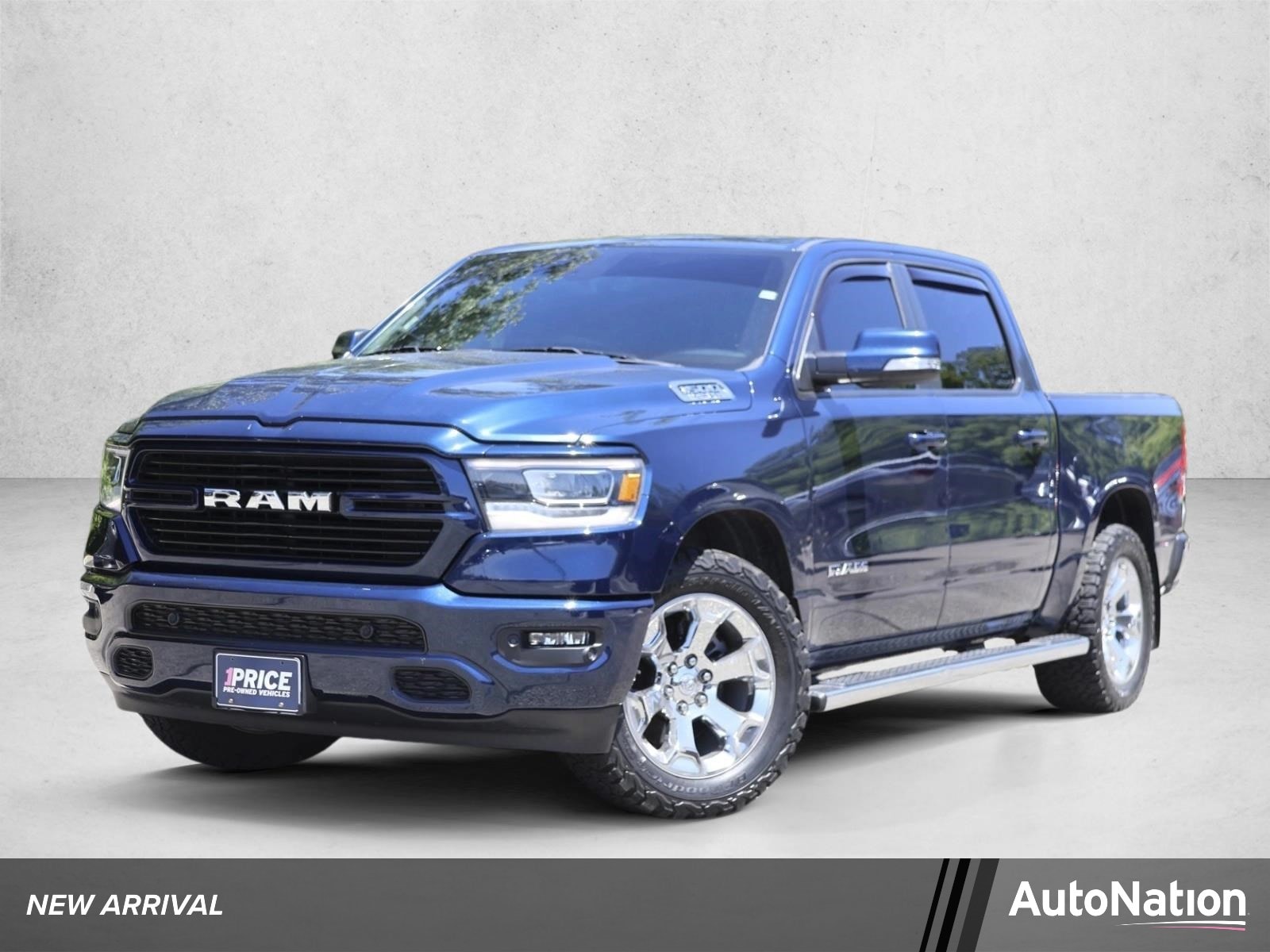 2019 RAM 1500 Big Horn/Lone Star 4x4 Crew Cab 5'7's photo