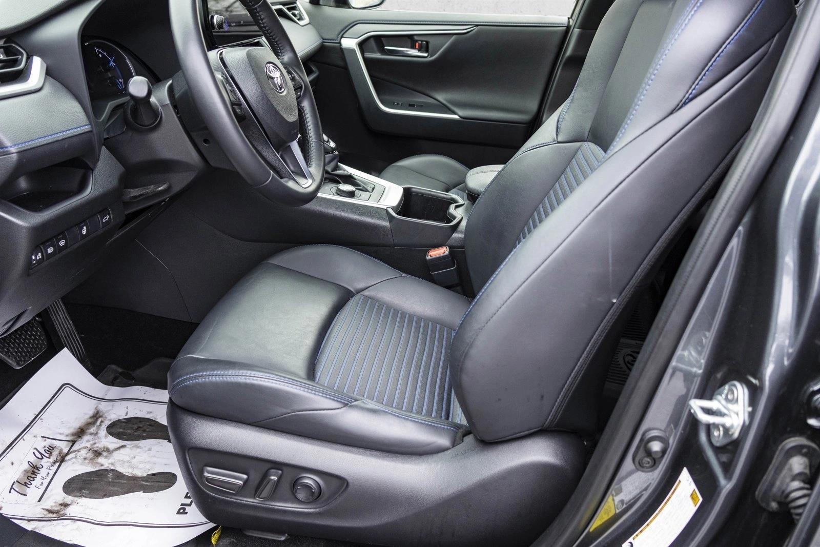 2023 TOYOTA RAV4 - Image 11