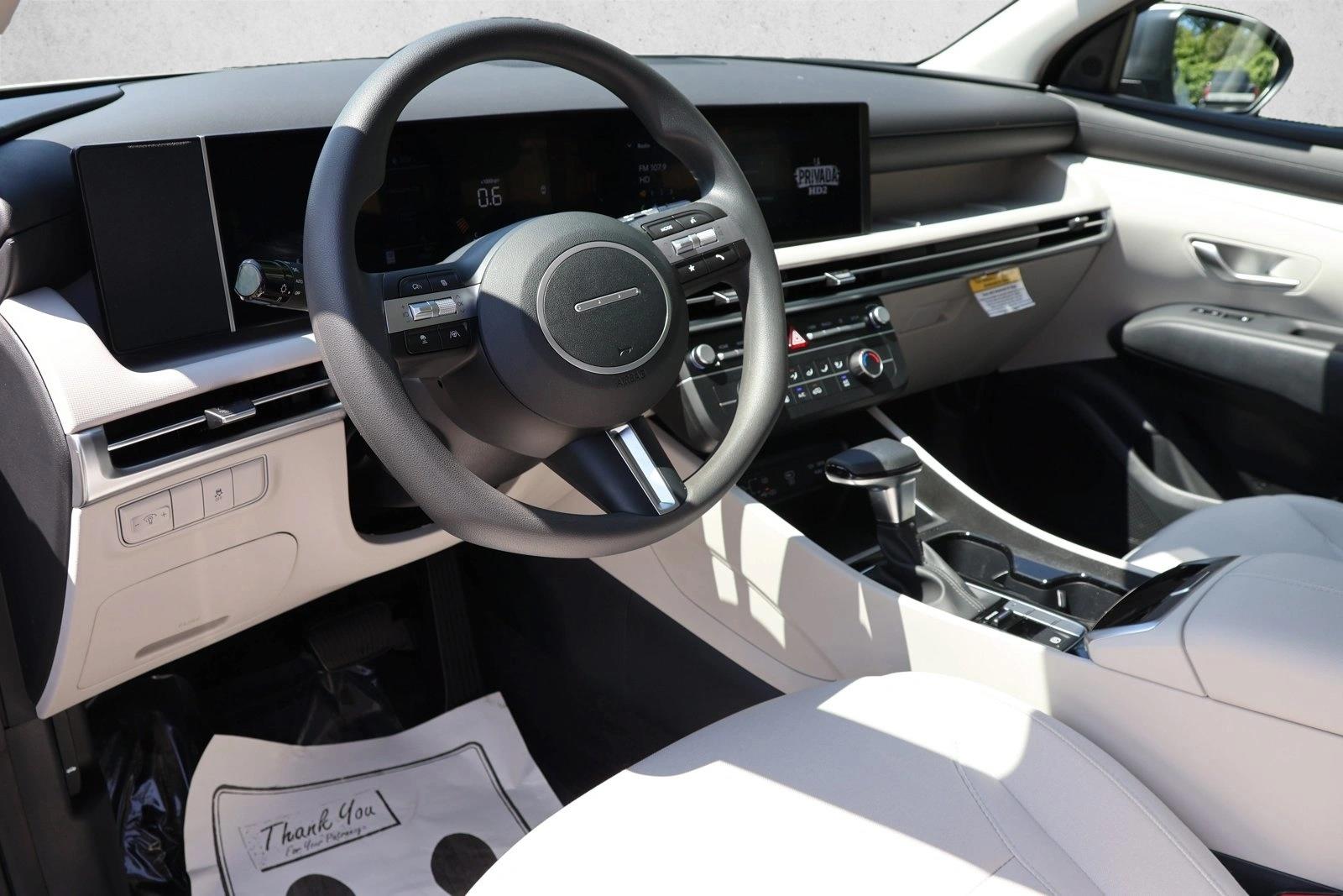 2026 Hyundai Tucson SE - Photo 9