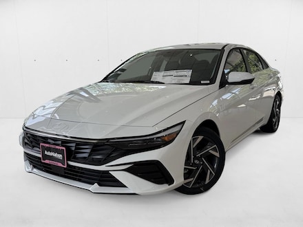 2025 Hyundai Elantra Hybrid Limited Sedan