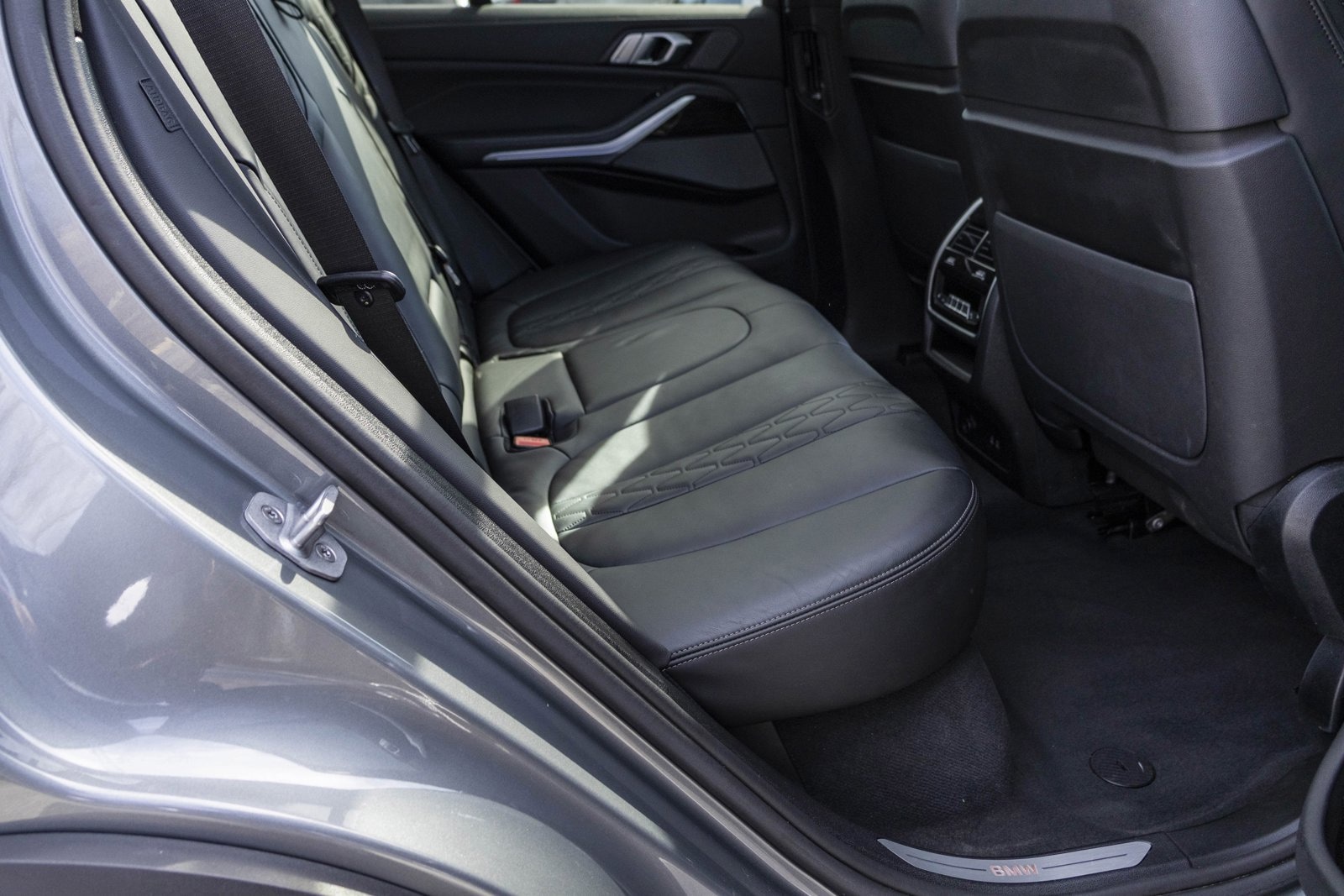 2025 BMW X5 - Image 27
