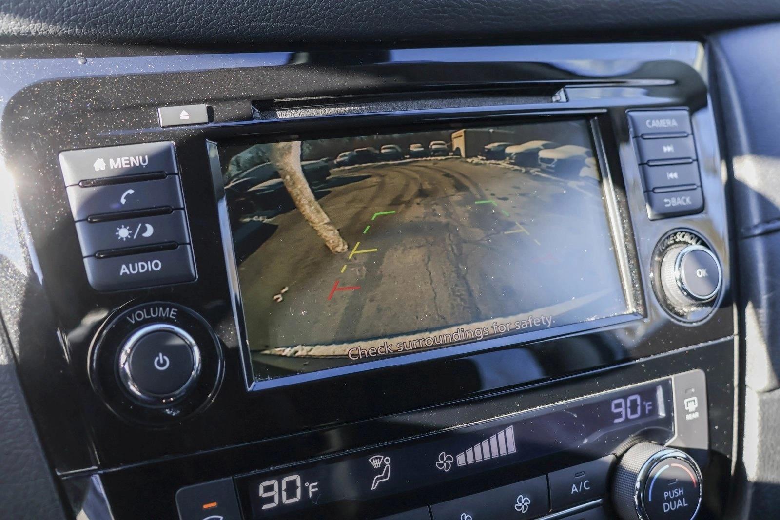 2019 NISSAN ROGUE - Image 18