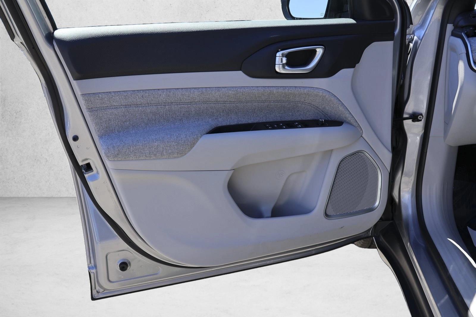 2023 Jeep Compass Latitude - Photo 12