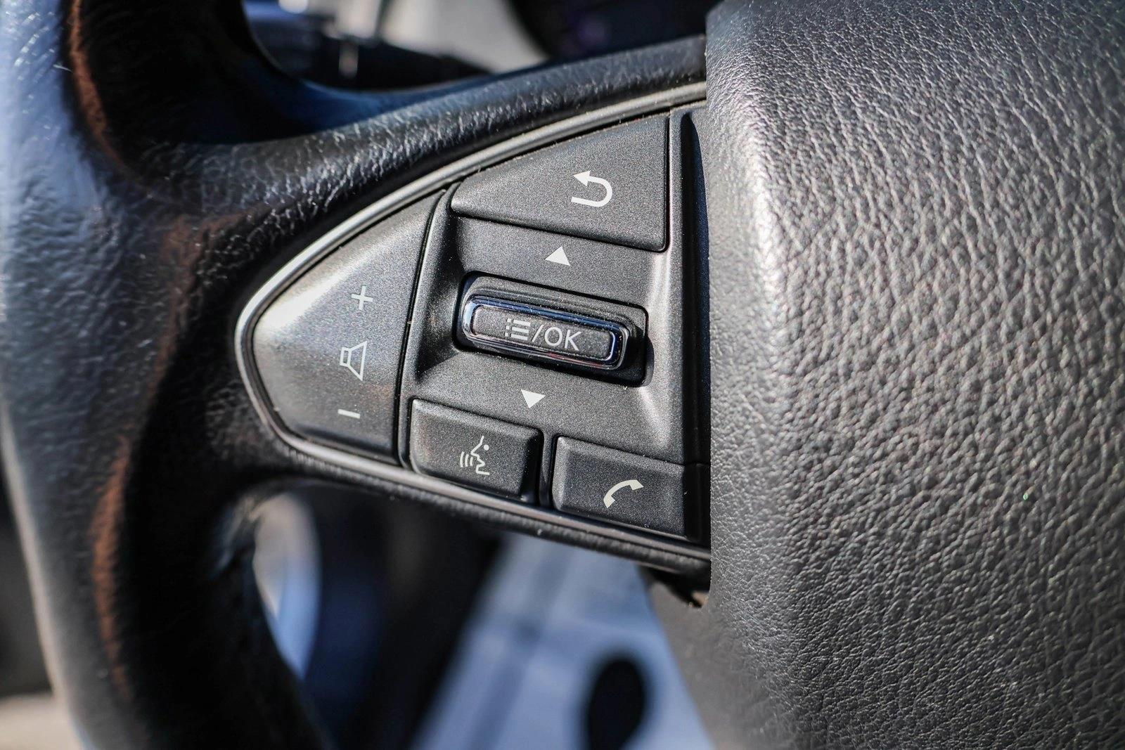 2017 INFINITI Q50 - Image 14