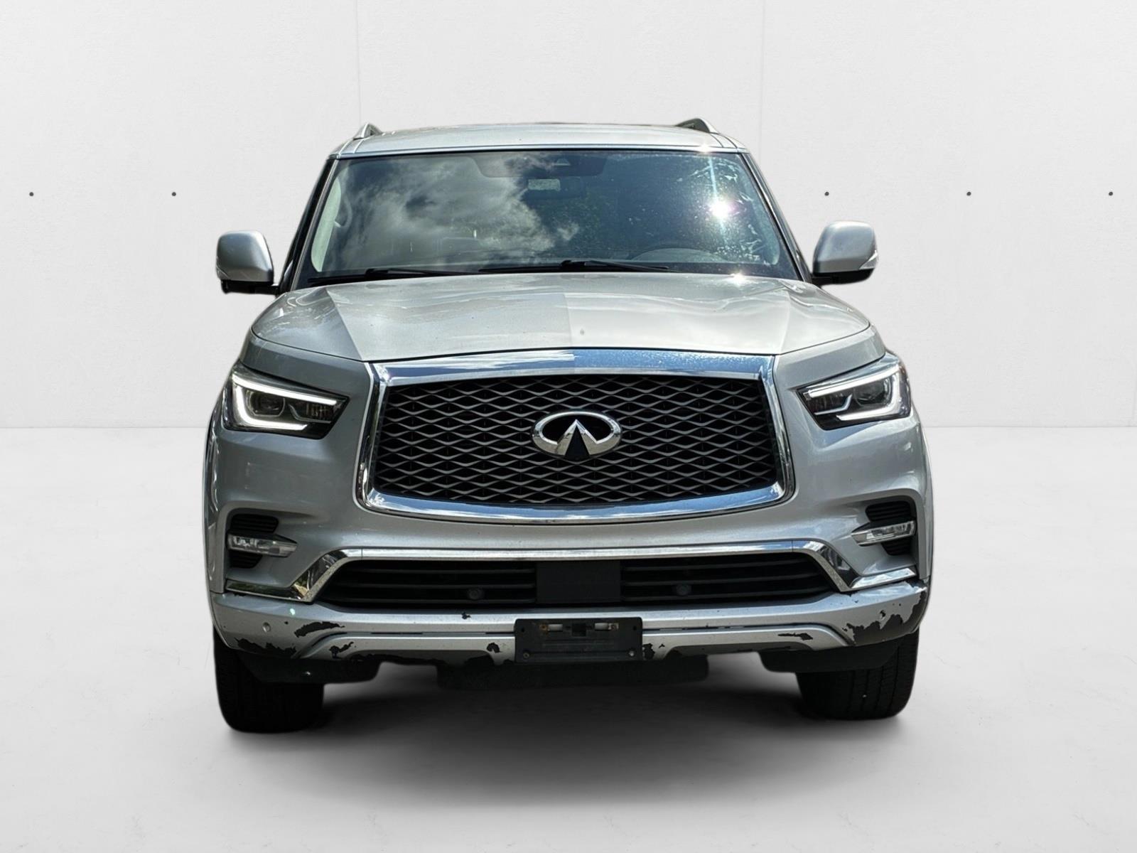 2019 Infiniti QX80 Luxe photo 2